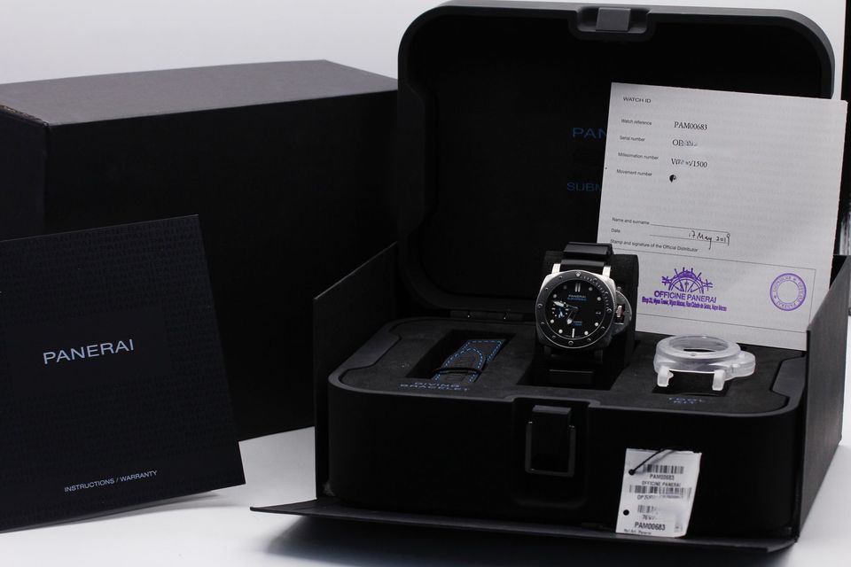 Panerai Submersible PAM00683 Image 5